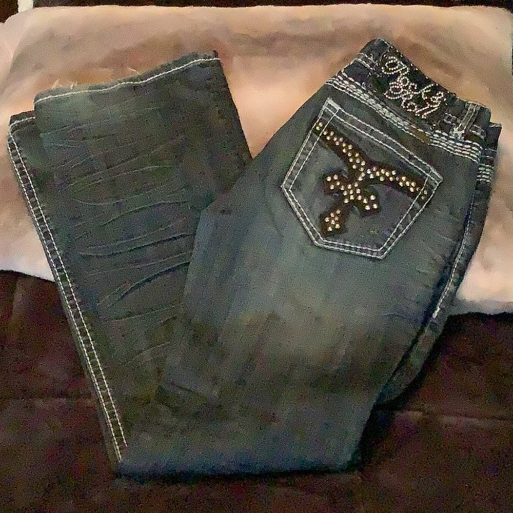 Super cute bling pocket western jeans